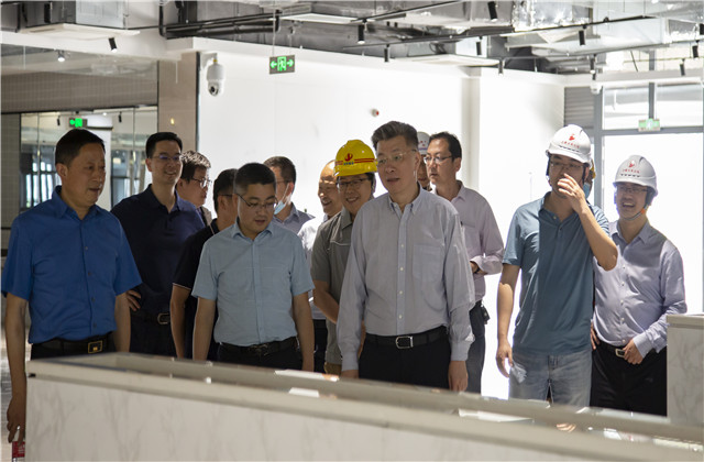 合肥市委常委、副市長路軍赴安徽公司合肥市第六中學(xué)新校區(qū)項目調(diào)研